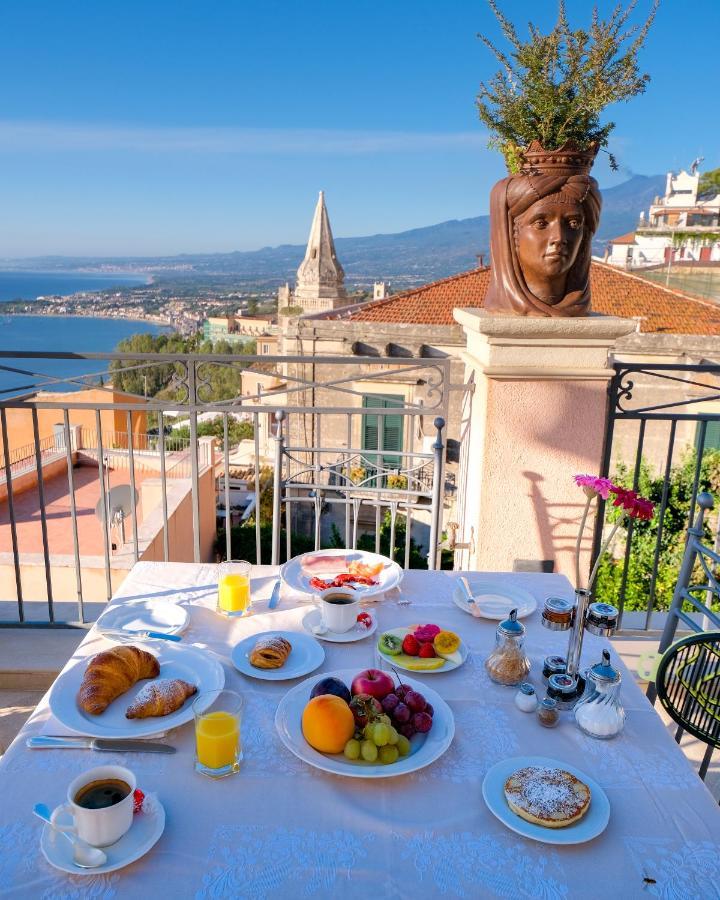 タオルミーナ Casa Turchetti Bed & Breakfast エクステリア 写真