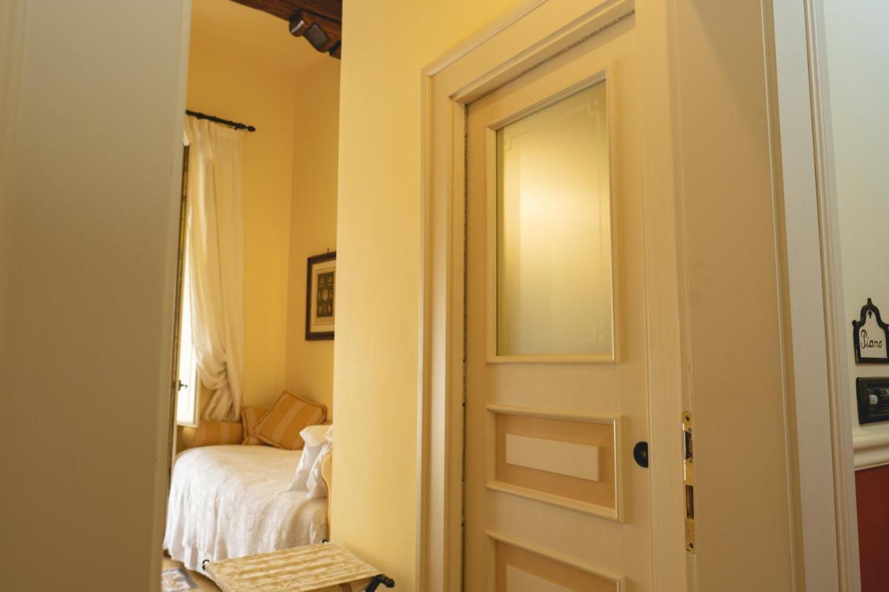 タオルミーナ Casa Turchetti Bed & Breakfast エクステリア 写真